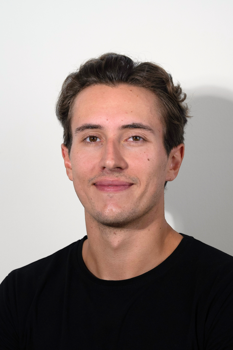 Alexander Graef Unbranded Media